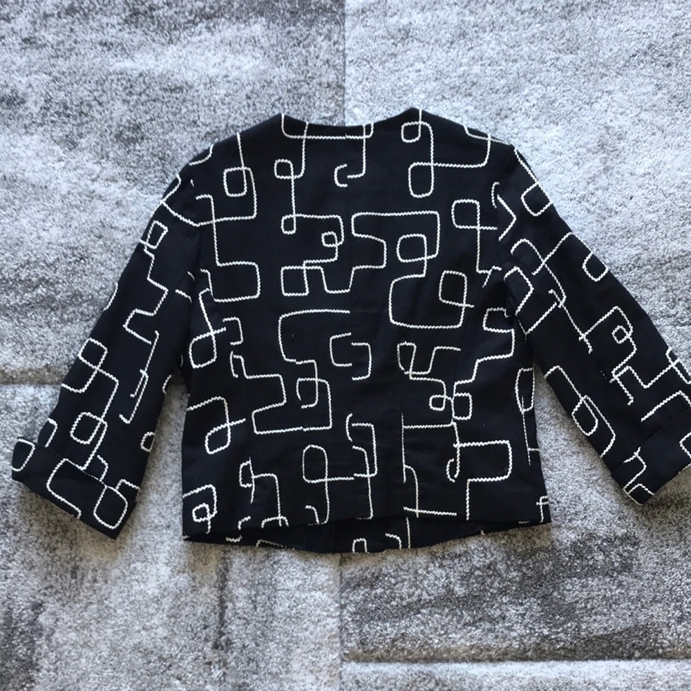 Chic jacket - Picture 5 of 5
